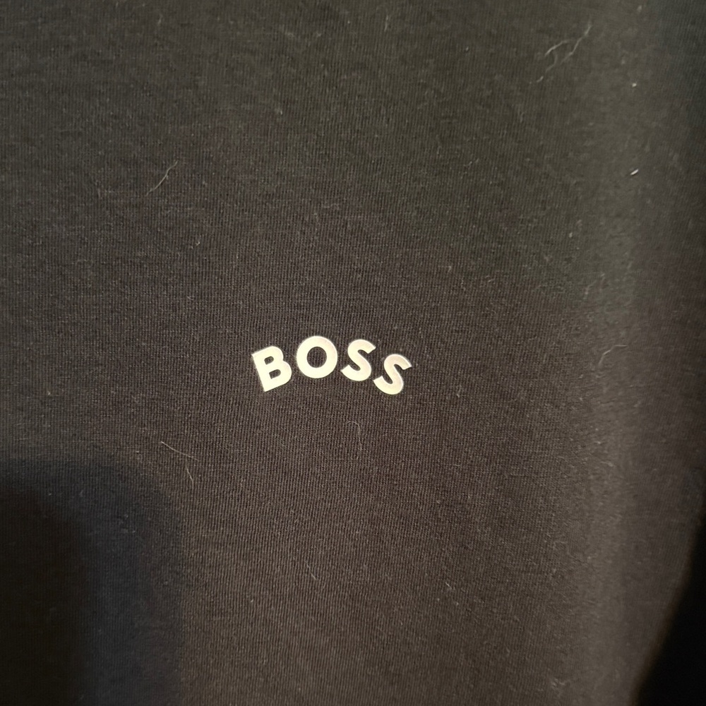 Hugo BOSS Classic Black Short Sleeve Tee - Picture 2 of 5